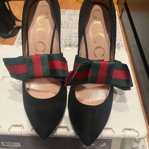 100% authentic Gucci black suede heels